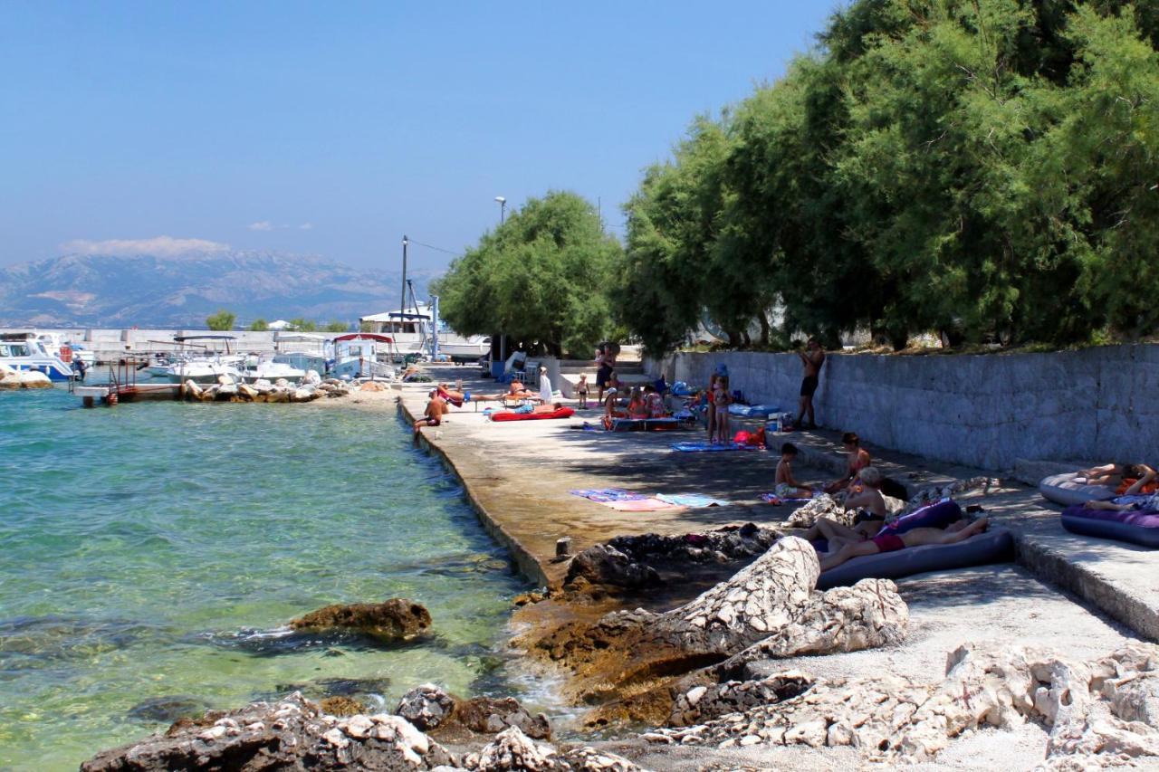 Apartments By The Sea Arbanija, Ciovo - 1085 Trogir Exteriör bild