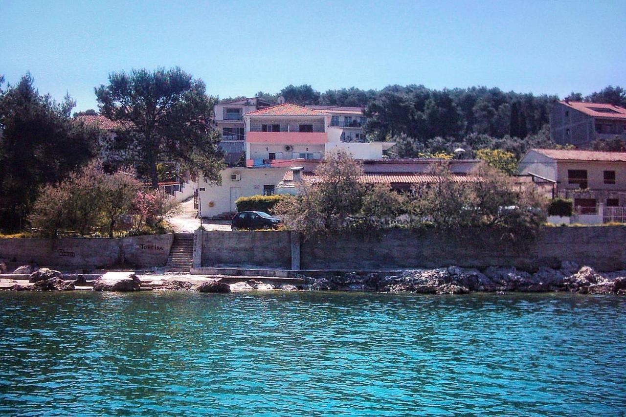 Apartments By The Sea Arbanija, Ciovo - 1085 Trogir Exteriör bild