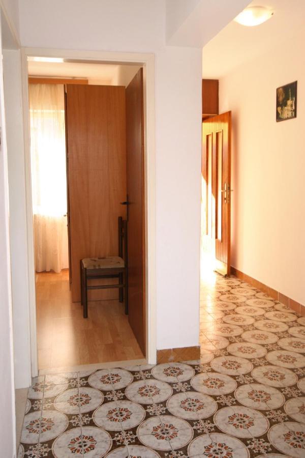 Apartments By The Sea Arbanija, Ciovo - 1085 Trogir Exteriör bild